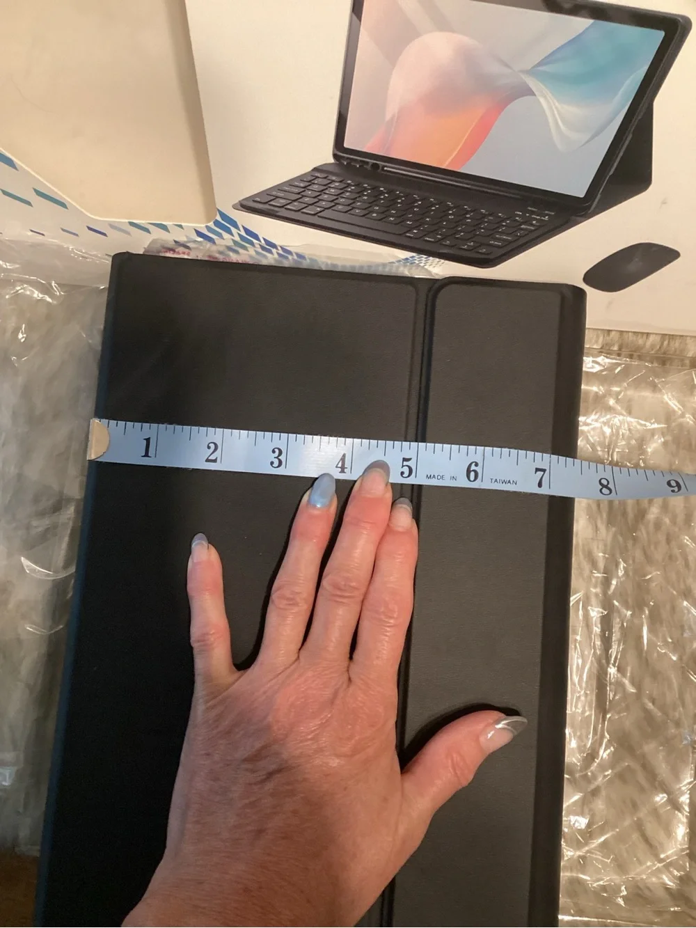 Tunkarmor Black Bluetooth Tablet Keyboard Case with Wireless Mouse